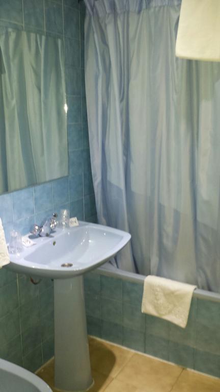 Hostal Botafumeiro Mota del Marques Екстер'єр фото
