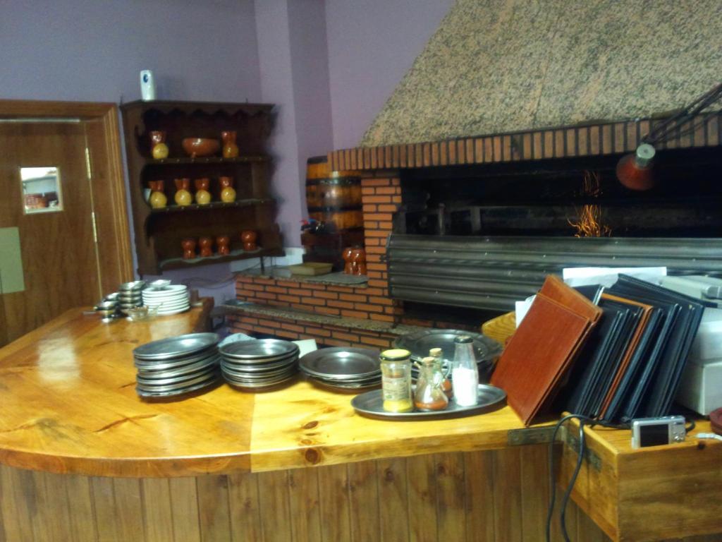 Hostal Botafumeiro Mota del Marques Екстер'єр фото