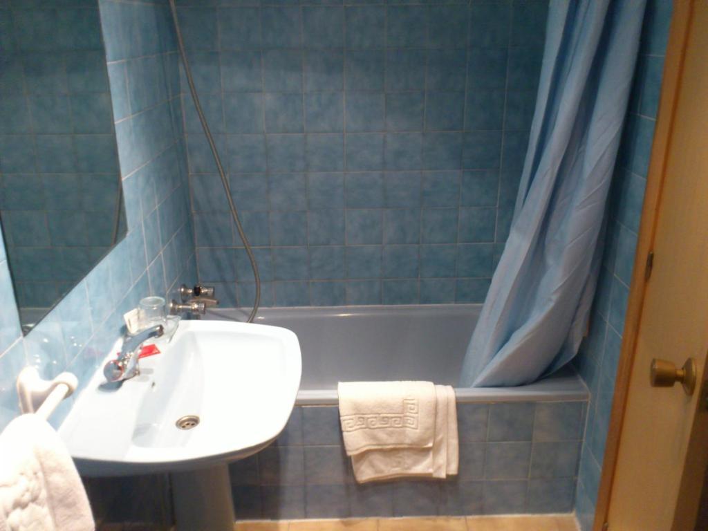 Hostal Botafumeiro Mota del Marques Екстер'єр фото