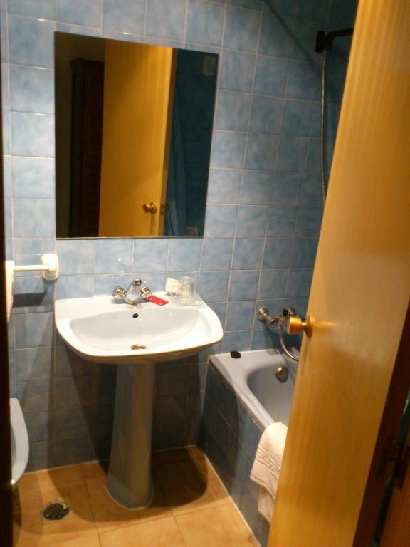 Hostal Botafumeiro Mota del Marques Екстер'єр фото